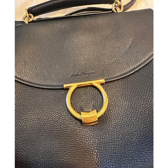 Salvatore Ferragamo Margot Leather Shoulder Bag Black Pebbled Leather. - Picture 3 of 10